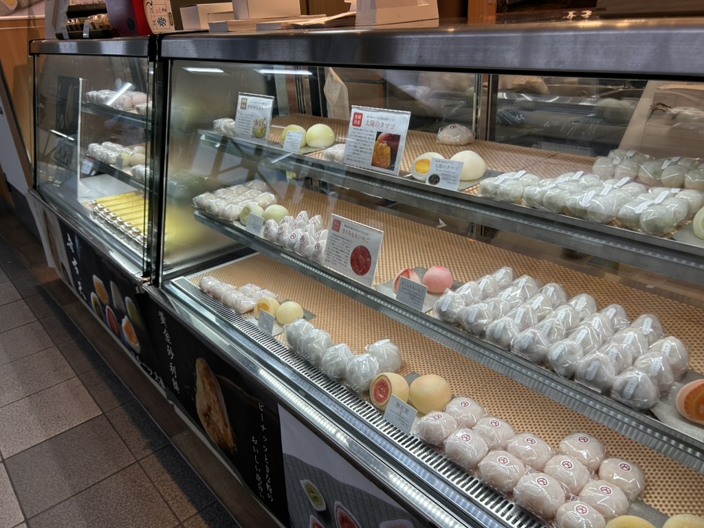 弁才天 ショーケース全体